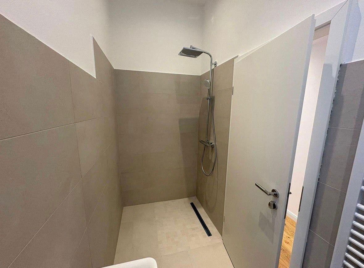 Prodej bytu 2+1 60 m², Junker-Jörg-Str. 6, Berlin, Berlín Prodej bytu 2+1 60 m², Junker-Jörg-Str. 6, Berlin, Berlín