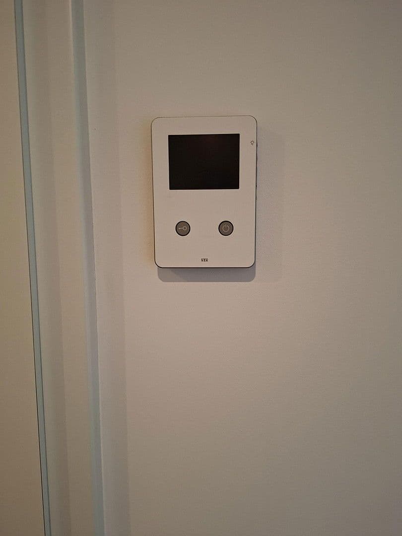 Pronájem bytu 1+1 27 m², Königin-Luise-Straße 11, Berlin-Dahlem, Berlín Pronájem bytu 1+1 27 m², Königin-Luise-Straße 11, Berlin-Dahlem, Berlín