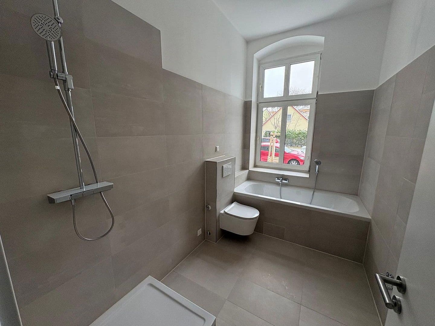 Prodej bytu 4+1 117 m², Königseestr. 6, Berlin, Berlín Prodej bytu 4+1 117 m², Königseestr. 6, Berlin, Berlín