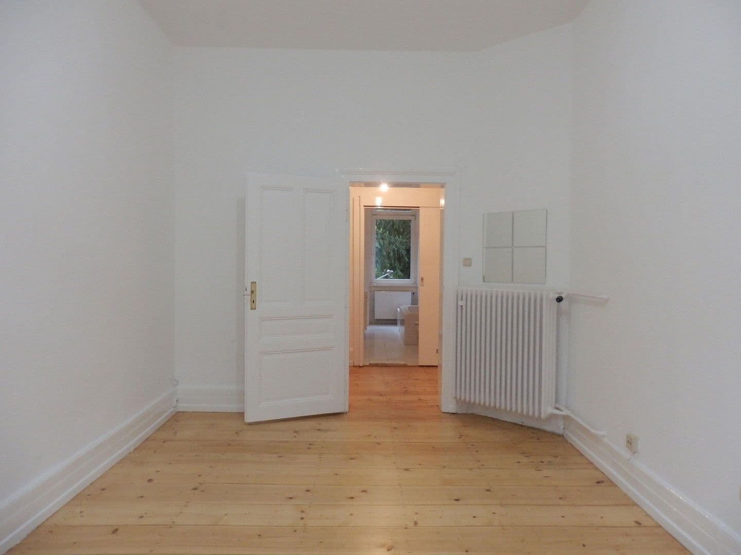 Pronájem bytu 2+1 81 m², Friedberger Landstraße 86, frankfurt am Main, Hessen Pronájem bytu 2+1 81 m², Friedberger Landstraße 86, frankfurt am Main, Hessen