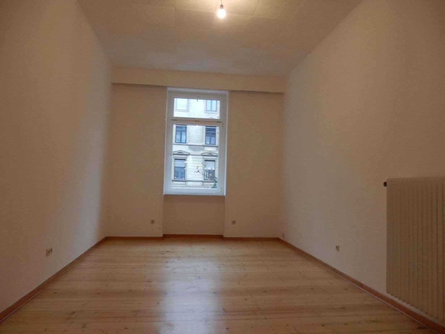 Pronájem bytu 2+1 81 m², Friedberger Landstraße 86, frankfurt am Main, Hessen Pronájem bytu 2+1 81 m², Friedberger Landstraße 86, frankfurt am Main, Hessen