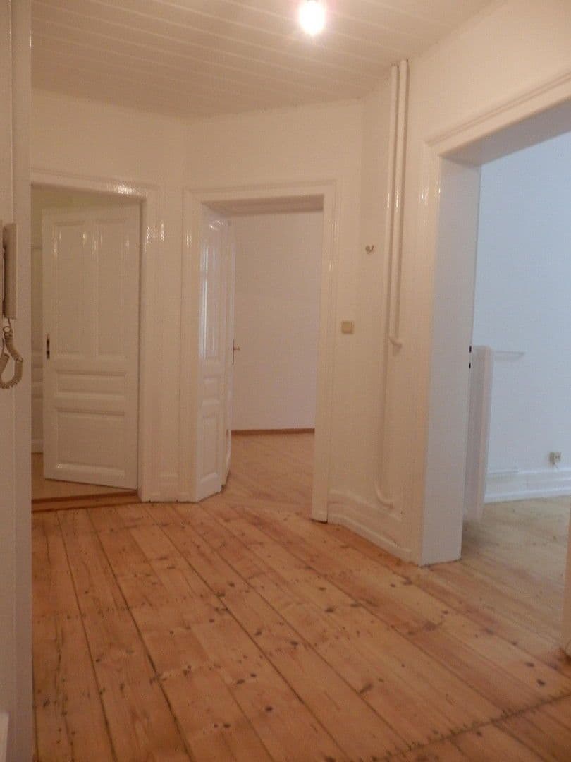 Pronájem bytu 2+1 81 m², Friedberger Landstraße 86, frankfurt am Main, Hessen Pronájem bytu 2+1 81 m², Friedberger Landstraße 86, frankfurt am Main, Hessen