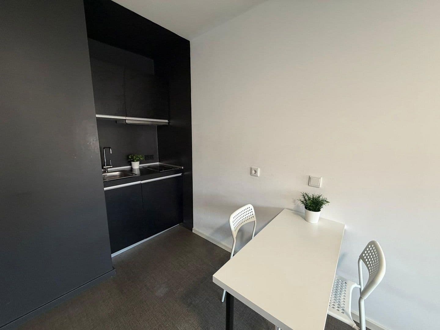 Pronájem bytu 1+1 21 m², Henkestraße 71, Erlangen, Bavorsko Pronájem bytu 1+1 21 m², Henkestraße 71, Erlangen, Bavorsko