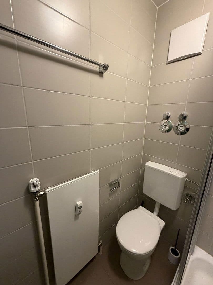 Pronájem bytu 1+1 21 m², Henkestraße 71, Erlangen, Bavorsko Pronájem bytu 1+1 21 m², Henkestraße 71, Erlangen, Bavorsko