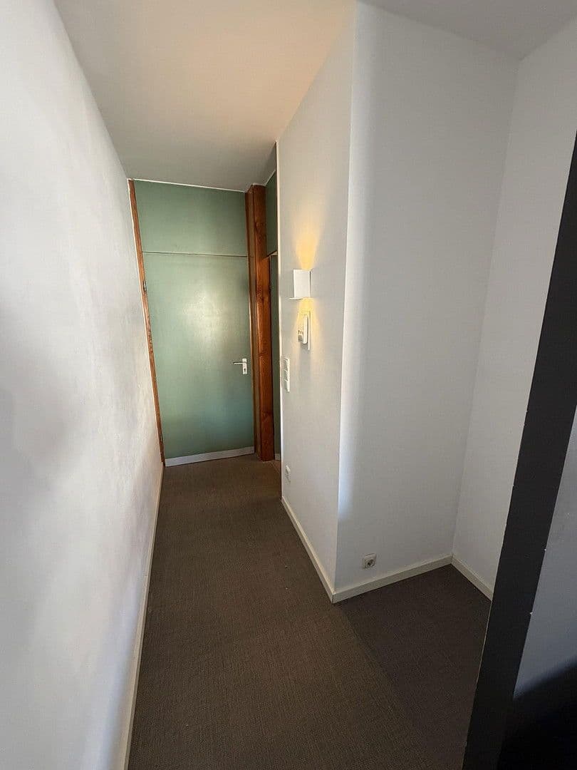 Pronájem bytu 1+1 21 m², Henkestraße 71, Erlangen, Bavorsko Pronájem bytu 1+1 21 m², Henkestraße 71, Erlangen, Bavorsko