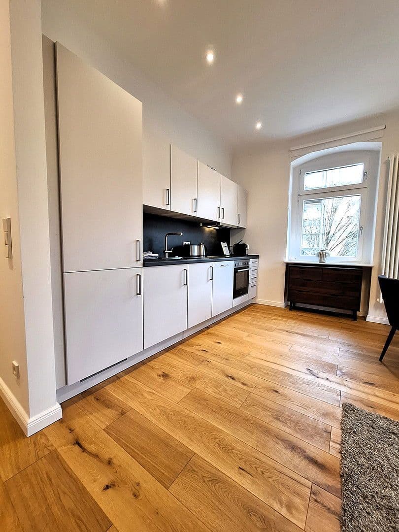 Pronájem bytu 2+1 55 m², Pascalstr. 4, Berlin, Berlín Pronájem bytu 2+1 55 m², Pascalstr. 4, Berlin, Berlín