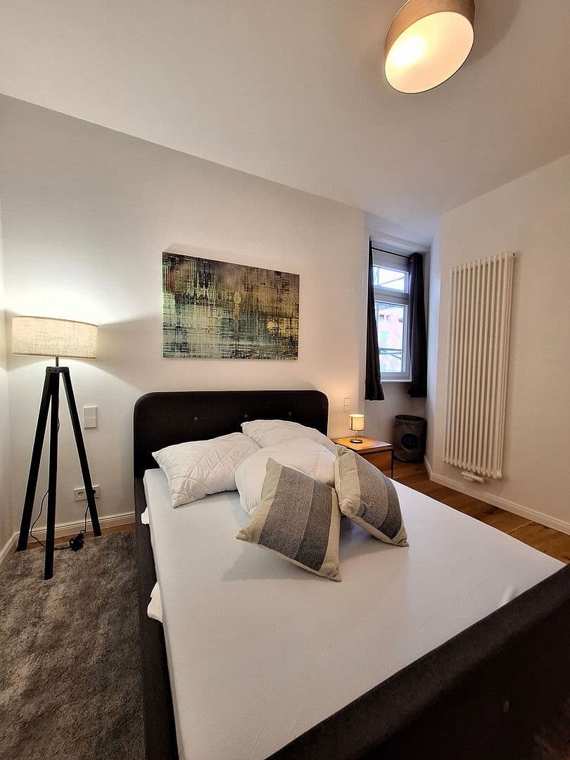 Pronájem bytu 2+1 55 m², Pascalstr. 4, Berlin, Berlín Pronájem bytu 2+1 55 m², Pascalstr. 4, Berlin, Berlín