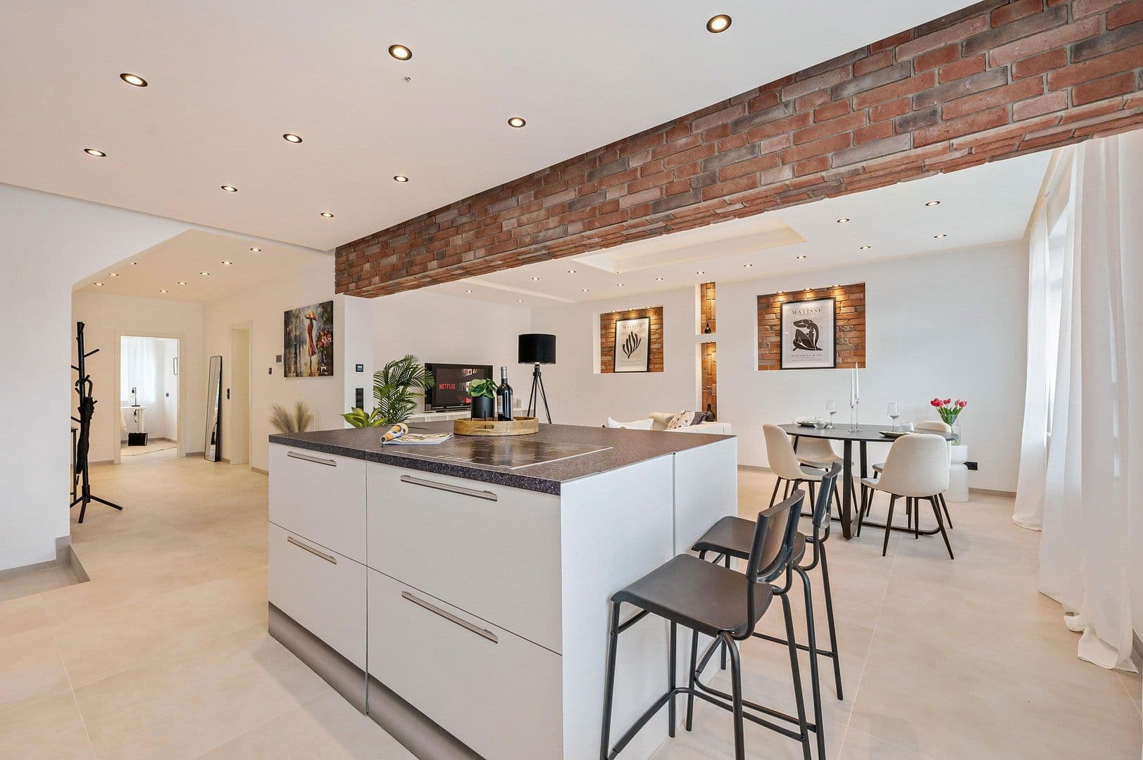 Prodej bytu 3+1 100 m², Böblinger Straße 29, Leinfelden-Echterdingen, Bádensko-Württembersko Prodej bytu 3+1 100 m², Böblinger Straße 29, Leinfelden-Echterdingen, Bádensko-Württembersko