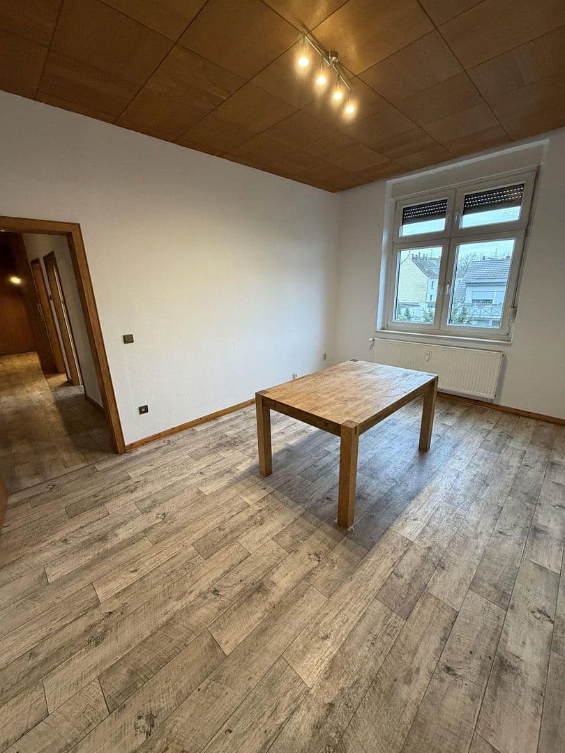Pronájem bytu 3+1 84 m², Duisburg, Severní Porýní-Vestfálsko Pronájem bytu 3+1 84 m², Duisburg, Severní Porýní-Vestfálsko