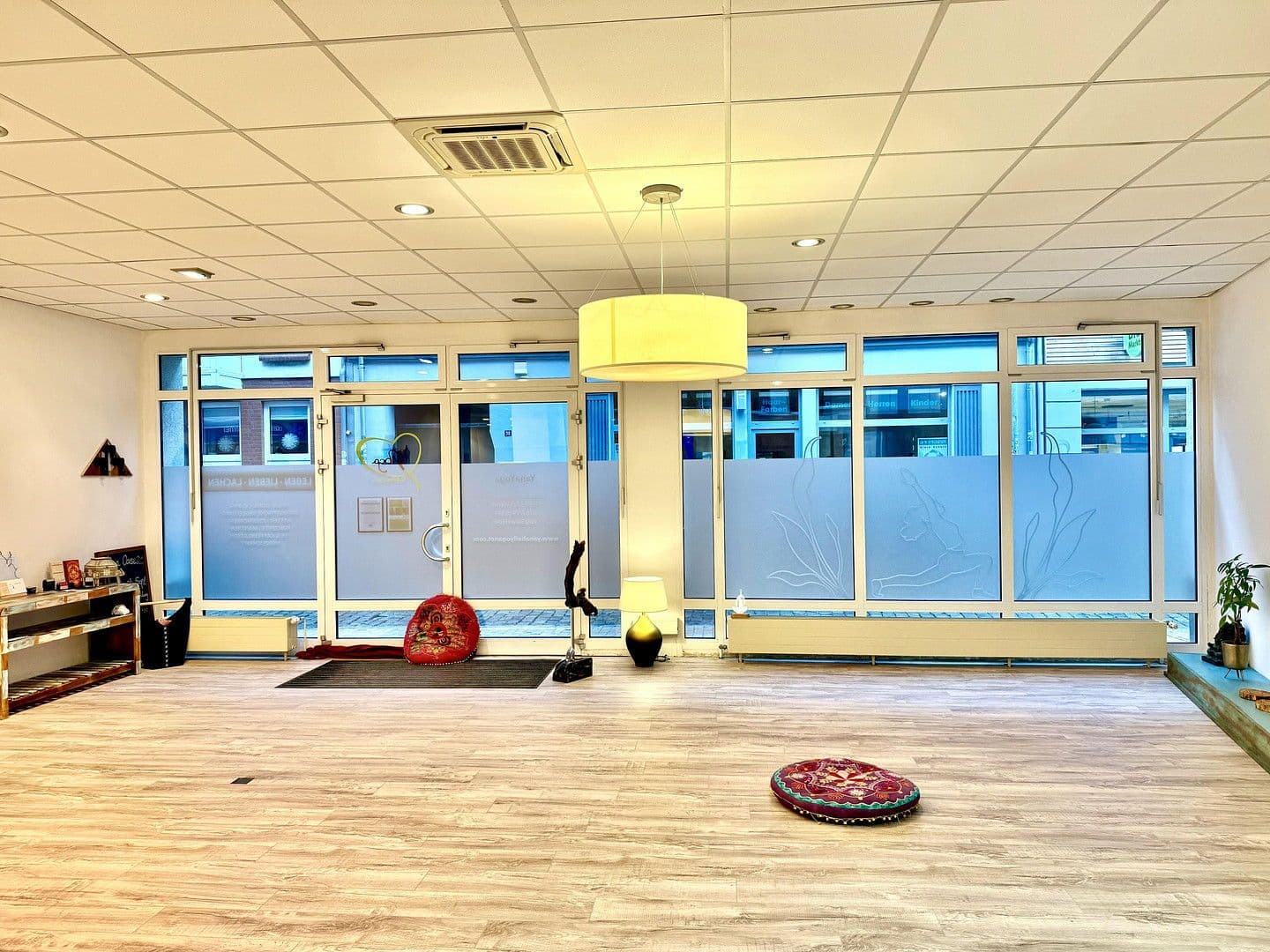 Pronájem kanceláře 160 m², Lübecker Straße 25-27, Schwerin - Altstadt, Mecklenburg-Vorpommern Pronájem kanceláře 160 m², Lübecker Straße 25-27, Schwerin - Altstadt, Mecklenburg-Vorpommern