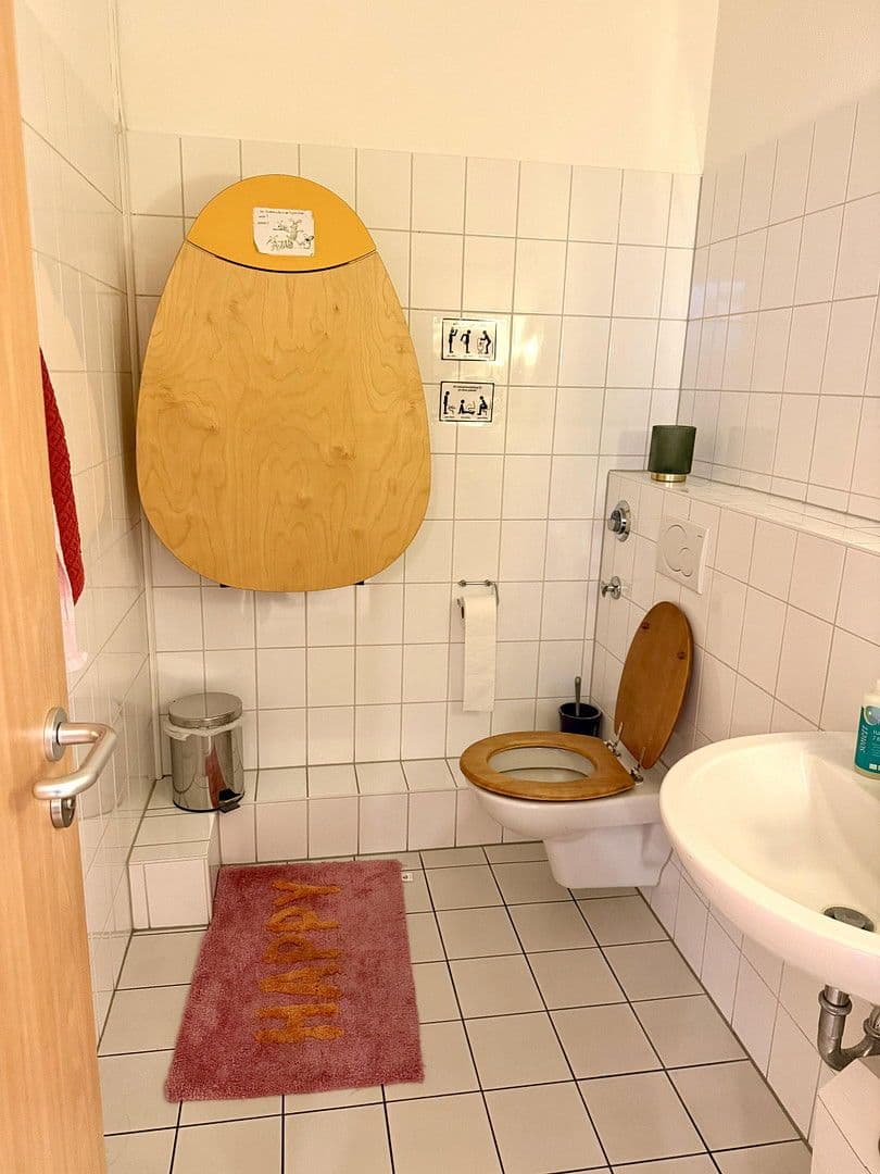 Pronájem kanceláře 160 m², Lübecker Straße 25-27, Schwerin - Altstadt, Mecklenburg-Vorpommern Pronájem kanceláře 160 m², Lübecker Straße 25-27, Schwerin - Altstadt, Mecklenburg-Vorpommern