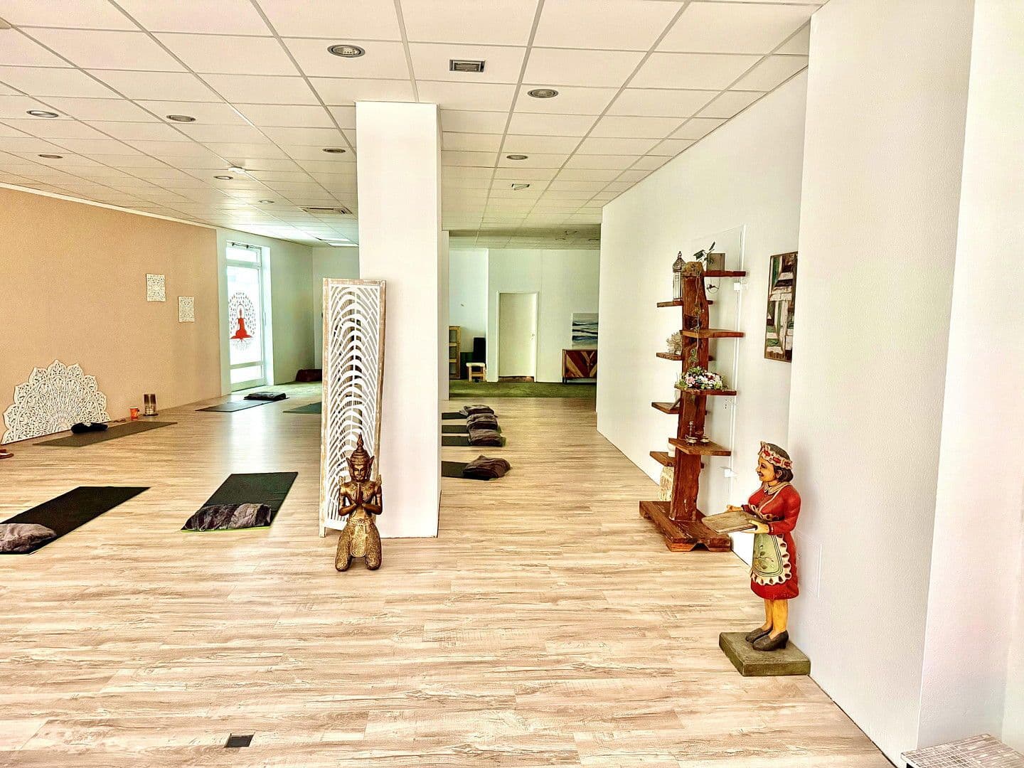 Pronájem kanceláře 160 m², Lübecker Straße 25-27, Schwerin - Altstadt, Mecklenburg-Vorpommern Pronájem kanceláře 160 m², Lübecker Straße 25-27, Schwerin - Altstadt, Mecklenburg-Vorpommern