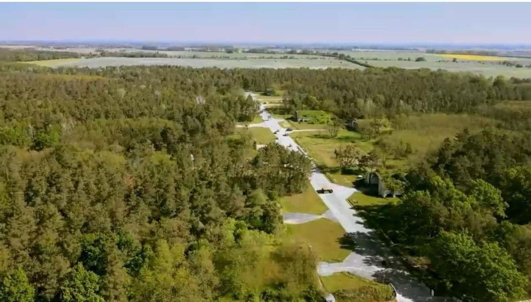 Prodej kanceláře 29.000 m², Lindenstraße 15, Neuhardenberg, Braniborsko Prodej kanceláře 29.000 m², Lindenstraße 15, Neuhardenberg, Braniborsko