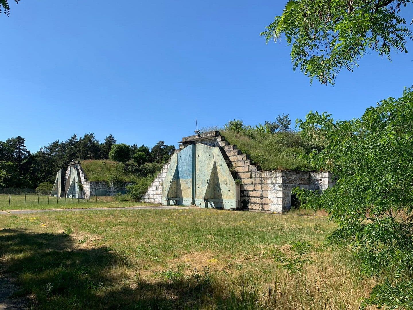 Prodej nebytového prostoru 30.000 m², Lindenstraße 15, Neuhardenberg, Braniborsko Prodej nebytového prostoru 30.000 m², Lindenstraße 15, Neuhardenberg, Braniborsko