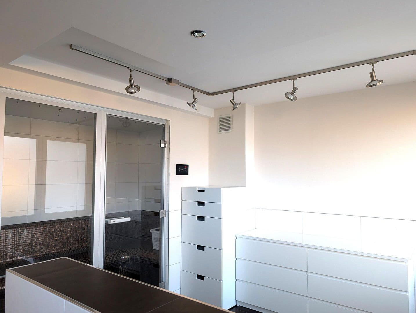 Prodej domu 149 m², pozemek 155 m², Westendstraße 4, Kirchheim b. München, Bavorsko Prodej domu 149 m², pozemek 155 m², Westendstraße 4, Kirchheim b. München, Bavorsko