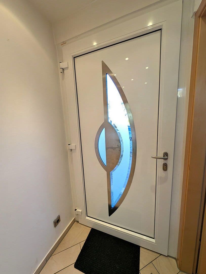 Prodej domu 149 m², pozemek 155 m², Westendstraße 4, Kirchheim b. München, Bavorsko Prodej domu 149 m², pozemek 155 m², Westendstraße 4, Kirchheim b. München, Bavorsko