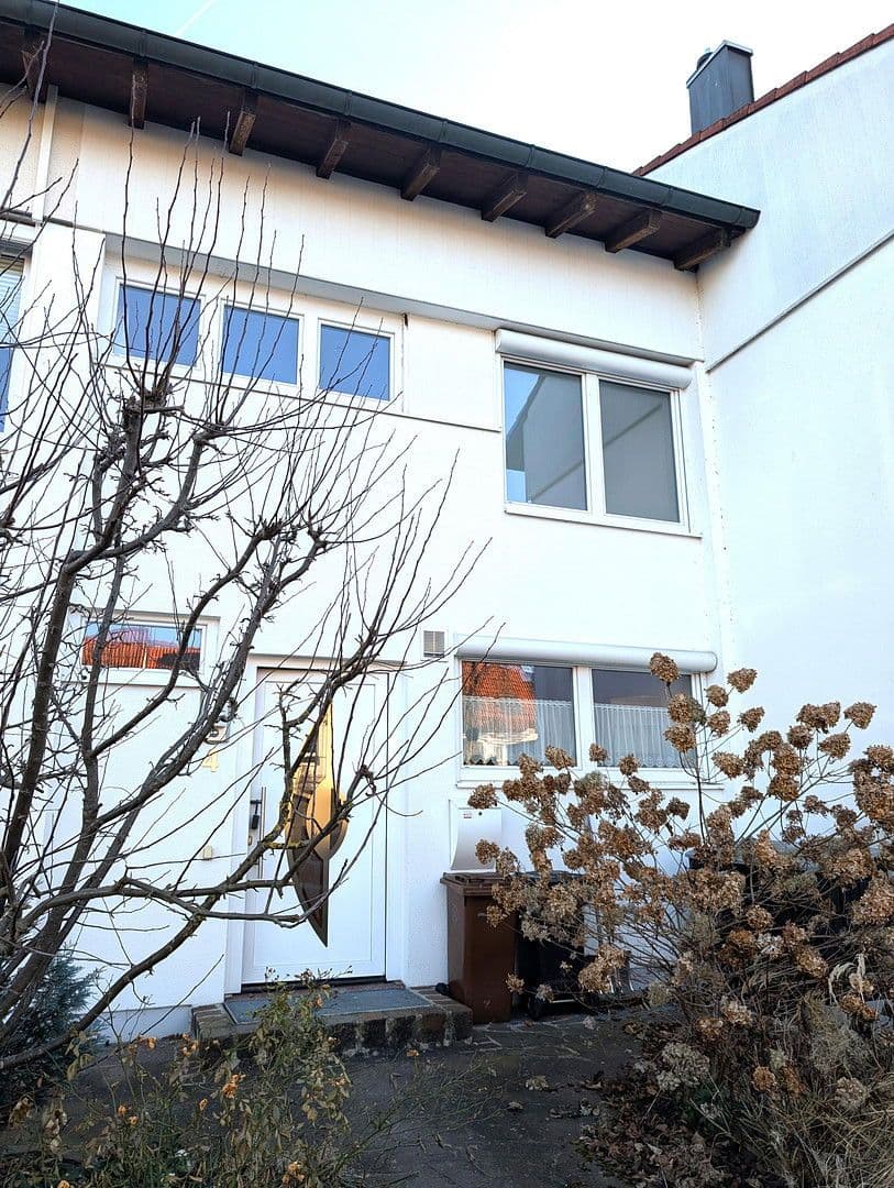 Prodej domu 149 m², pozemek 155 m², Westendstraße 4, Kirchheim b. München, Bavorsko Prodej domu 149 m², pozemek 155 m², Westendstraße 4, Kirchheim b. München, Bavorsko