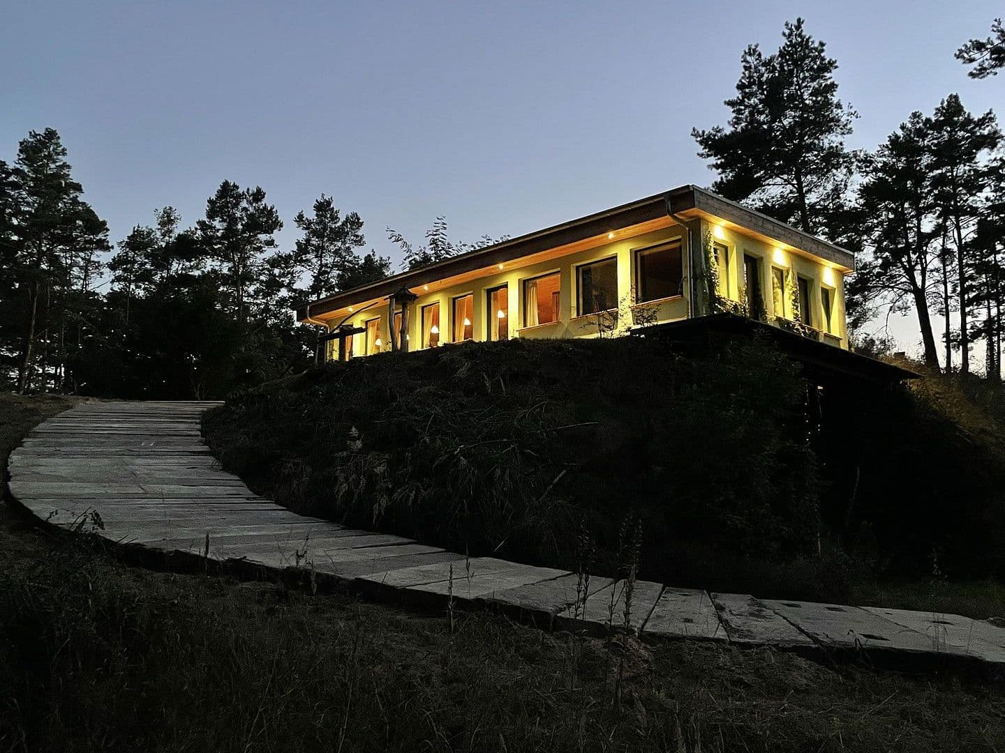 Prodej nebytového prostoru 30.000 m², Lindenstraße 15, Neuhardenberg, Braniborsko Prodej nebytového prostoru 30.000 m², Lindenstraße 15, Neuhardenberg, Braniborsko