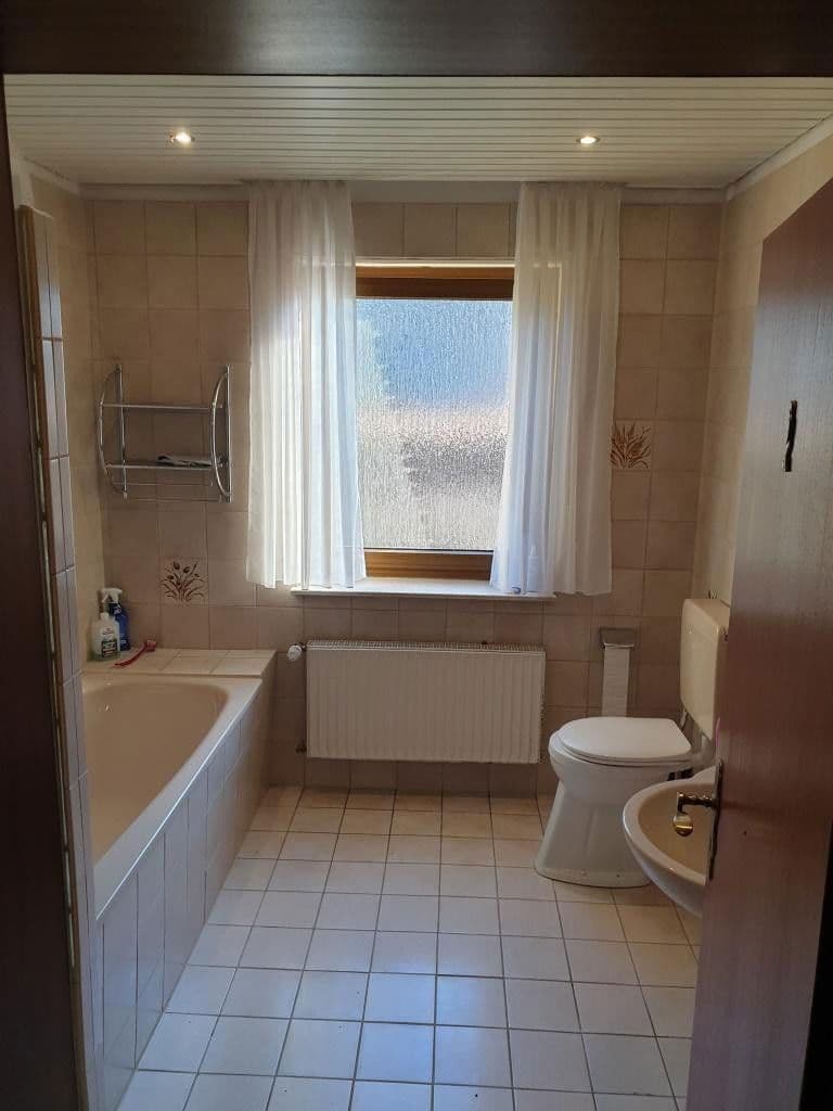 Prodej domu 192 m², pozemek 607 m², Vlotho, Severní Porýní-Vestfálsko Prodej domu 192 m², pozemek 607 m², Vlotho, Severní Porýní-Vestfálsko