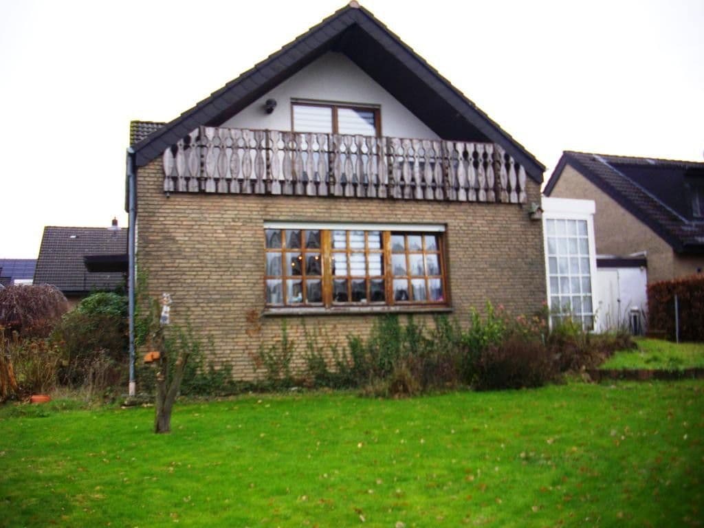 Prodej domu 192 m², pozemek 607 m², Vlotho, Severní Porýní-Vestfálsko Prodej domu 192 m², pozemek 607 m², Vlotho, Severní Porýní-Vestfálsko