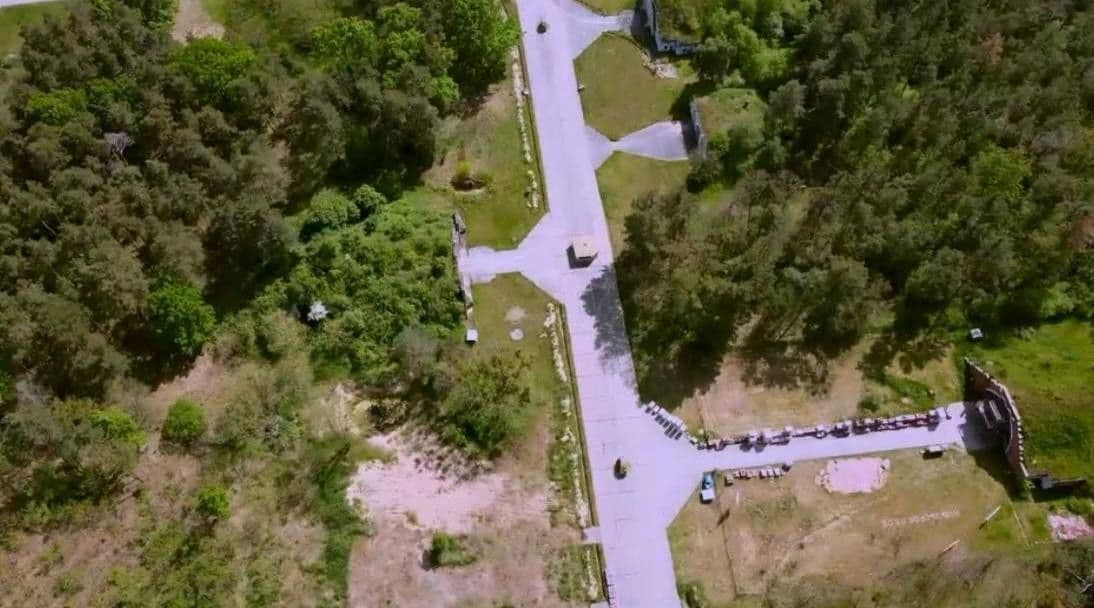 Prodej domu 29.000 m², pozemek 30.000 m², Lindenstraße 15, Neuhardenberg, Braniborsko Prodej domu 29.000 m², pozemek 30.000 m², Lindenstraße 15, Neuhardenberg, Braniborsko