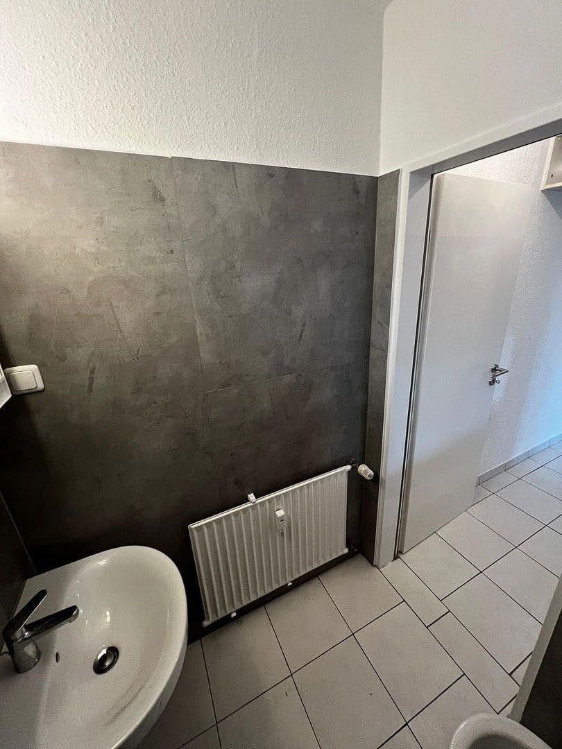 Pronájem bytu 1+1 35 m², Mainz, Porýní-Falc Pronájem bytu 1+1 35 m², Mainz, Porýní-Falc