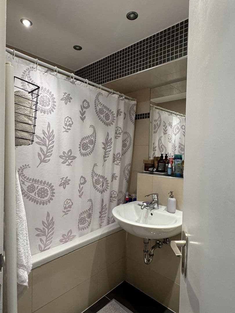 Prodej bytu 3+1 93 m², An der Rheinbahn 17, Meerbusch, Severní Porýní-Vestfálsko Prodej bytu 3+1 93 m², An der Rheinbahn 17, Meerbusch, Severní Porýní-Vestfálsko