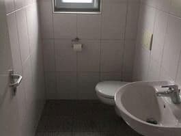 Pronájem kanceláře 130 m², Carl Zeiss Str. 8, Bad Camberg, Hessen Pronájem kanceláře 130 m², Carl Zeiss Str. 8, Bad Camberg, Hessen