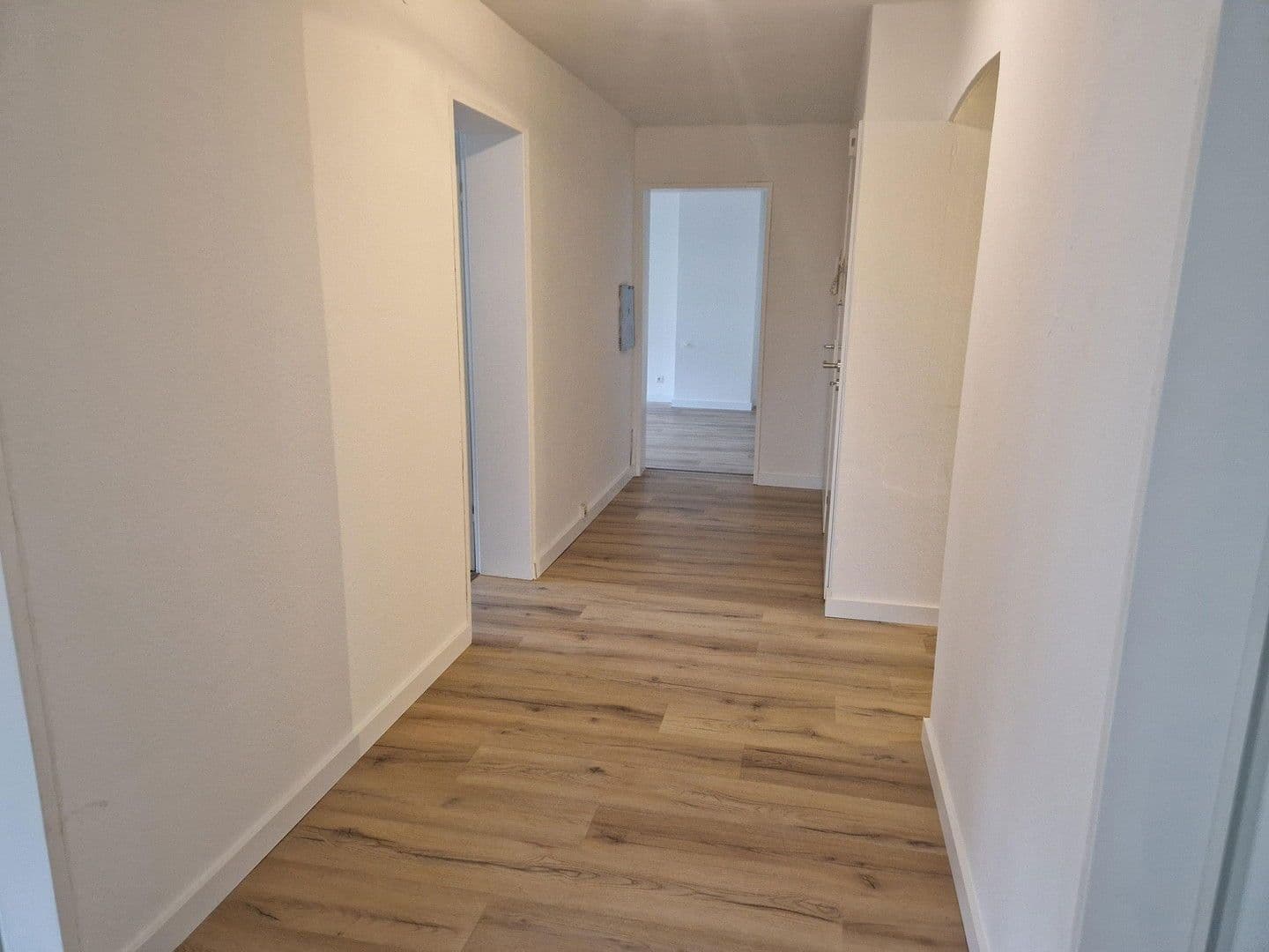 Pronájem bytu 4+1 91 m², Bismarckstraße 31, Gunzenhausen, Bavorsko Pronájem bytu 4+1 91 m², Bismarckstraße 31, Gunzenhausen, Bavorsko