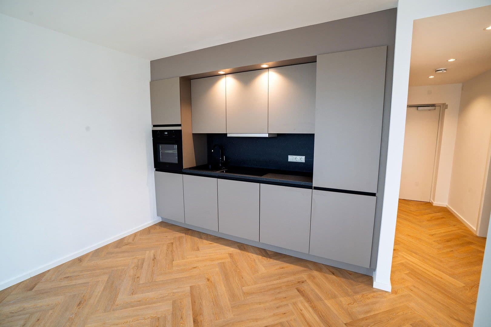 Pronájem bytu 1+1 64 m², Im Kuhreiher 3, Bardowick, Dolní Sasko Pronájem bytu 1+1 64 m², Im Kuhreiher 3, Bardowick, Dolní Sasko