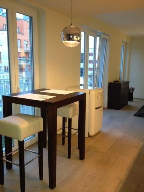 Pronájem bytu 2+1 60 m², Adams-Lehmann-Straße 52, München, Bavorsko Pronájem bytu 2+1 60 m², Adams-Lehmann-Straße 52, München, Bavorsko