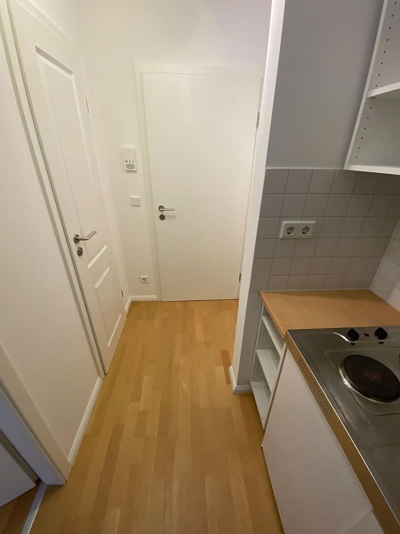 Pronájem bytu 1+1 22 m², Reichstr. 0, Nürnberg, Bavorsko Pronájem bytu 1+1 22 m², Reichstr. 0, Nürnberg, Bavorsko