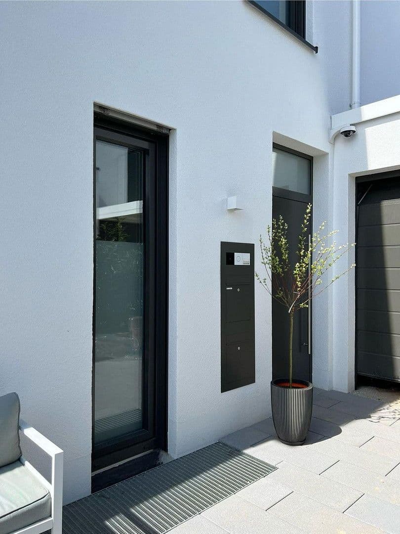 Pronájem bytu 2+1 76 m², Johann-Baptist-Enderle-Weg 6, Hochheim, Hessen Pronájem bytu 2+1 76 m², Johann-Baptist-Enderle-Weg 6, Hochheim, Hessen