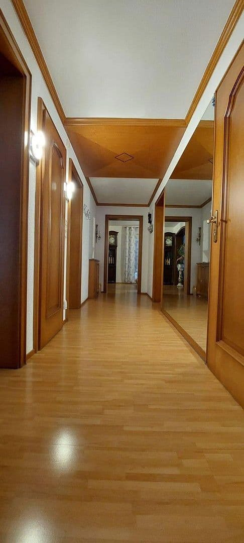 Pronájem bytu 3+1 106 m², Tulpenweg 5, Friesenheim, Bádensko-Württembersko Pronájem bytu 3+1 106 m², Tulpenweg 5, Friesenheim, Bádensko-Württembersko