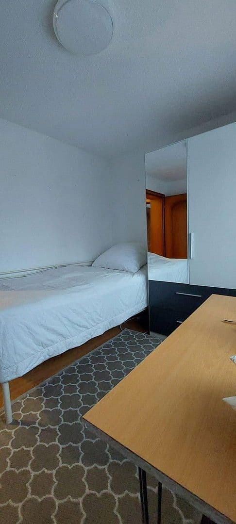 Pronájem bytu 3+1 106 m², Tulpenweg 5, Friesenheim, Bádensko-Württembersko Pronájem bytu 3+1 106 m², Tulpenweg 5, Friesenheim, Bádensko-Württembersko