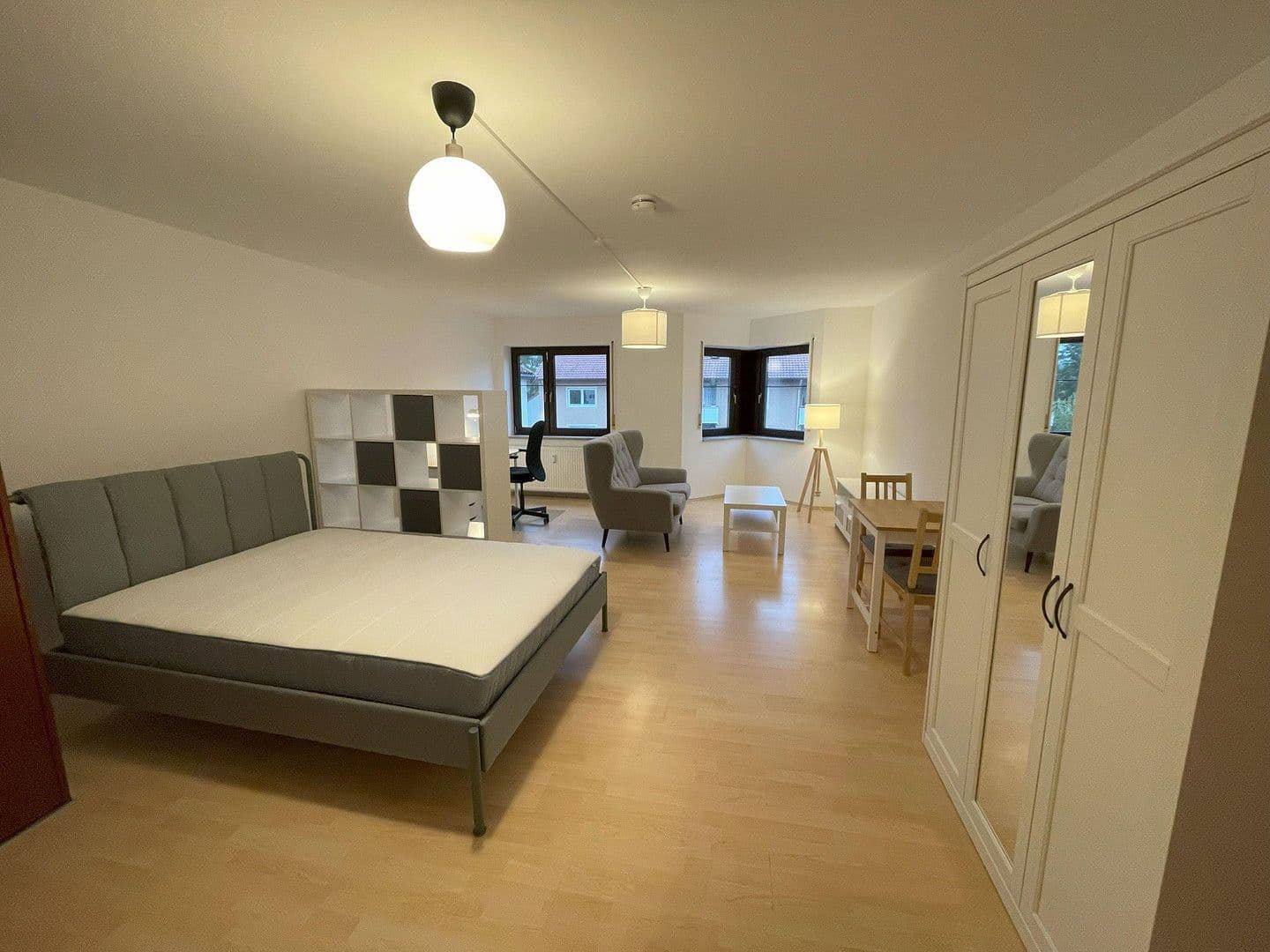 Pronájem bytu 1+1 42 m², Koldestraße 8, Erlangen, Bavorsko Pronájem bytu 1+1 42 m², Koldestraße 8, Erlangen, Bavorsko