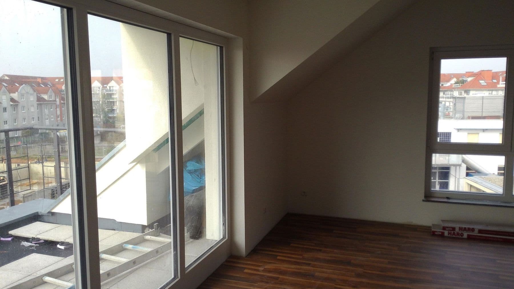 Pronájem bytu 4+kk 118 m², Frankfurt am Main, Hessen Pronájem bytu 4+kk 118 m², Frankfurt am Main, Hessen