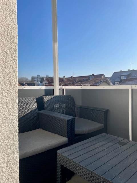 Pronájem bytu 3+1 69 m², Stuttgart, Bádensko-Württembersko Pronájem bytu 3+1 69 m², Stuttgart, Bádensko-Württembersko