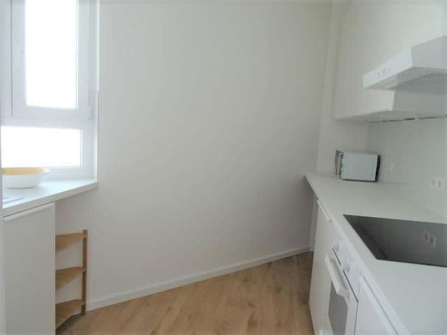 Pronájem bytu 3+1 69 m², Stuttgart, Bádensko-Württembersko Pronájem bytu 3+1 69 m², Stuttgart, Bádensko-Württembersko