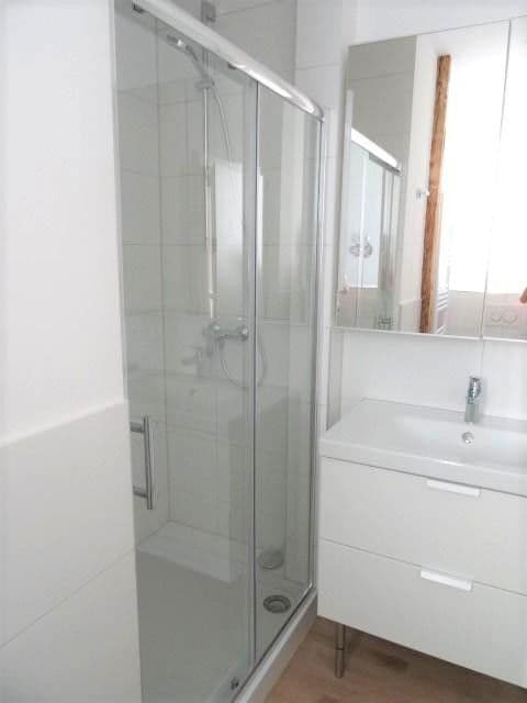 Pronájem bytu 3+1 69 m², Stuttgart, Bádensko-Württembersko Pronájem bytu 3+1 69 m², Stuttgart, Bádensko-Württembersko