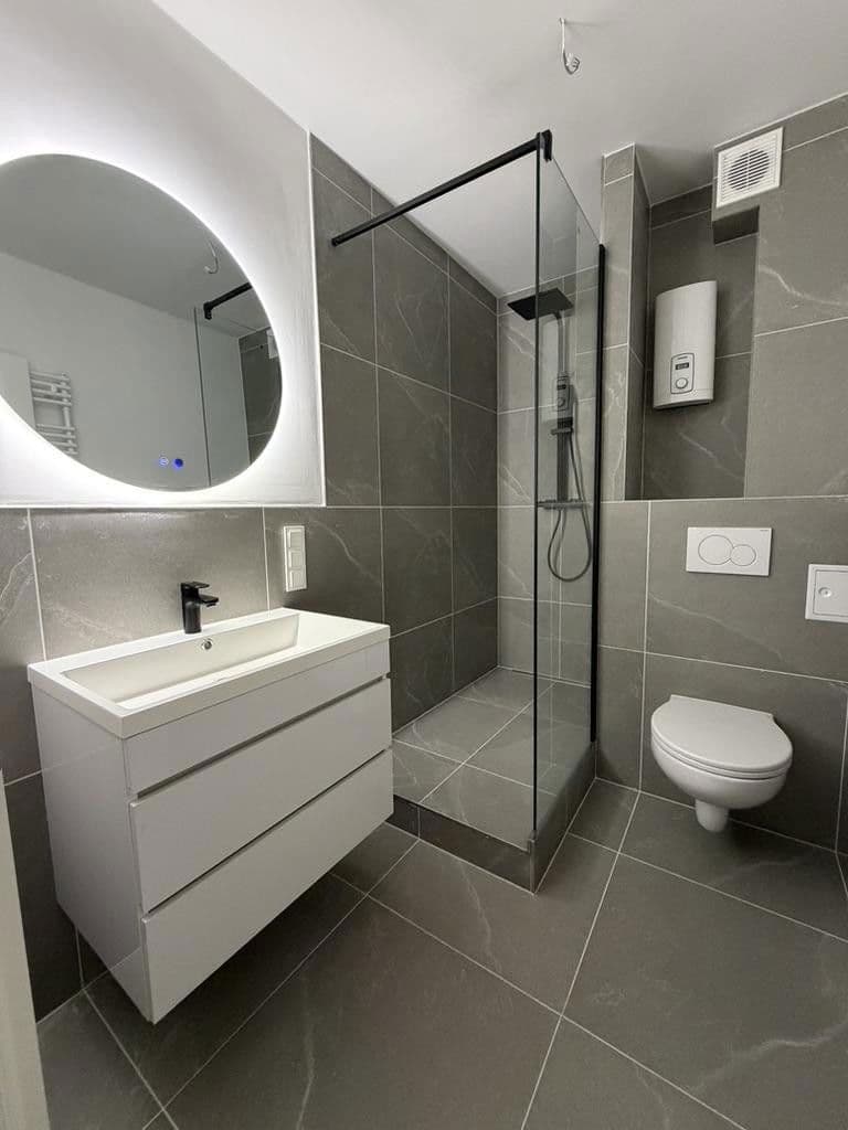 Prodej bytu 2+1 62 m², Pinneberger Chausse 37, Hamburg, Hamburg Prodej bytu 2+1 62 m², Pinneberger Chausse 37, Hamburg, Hamburg