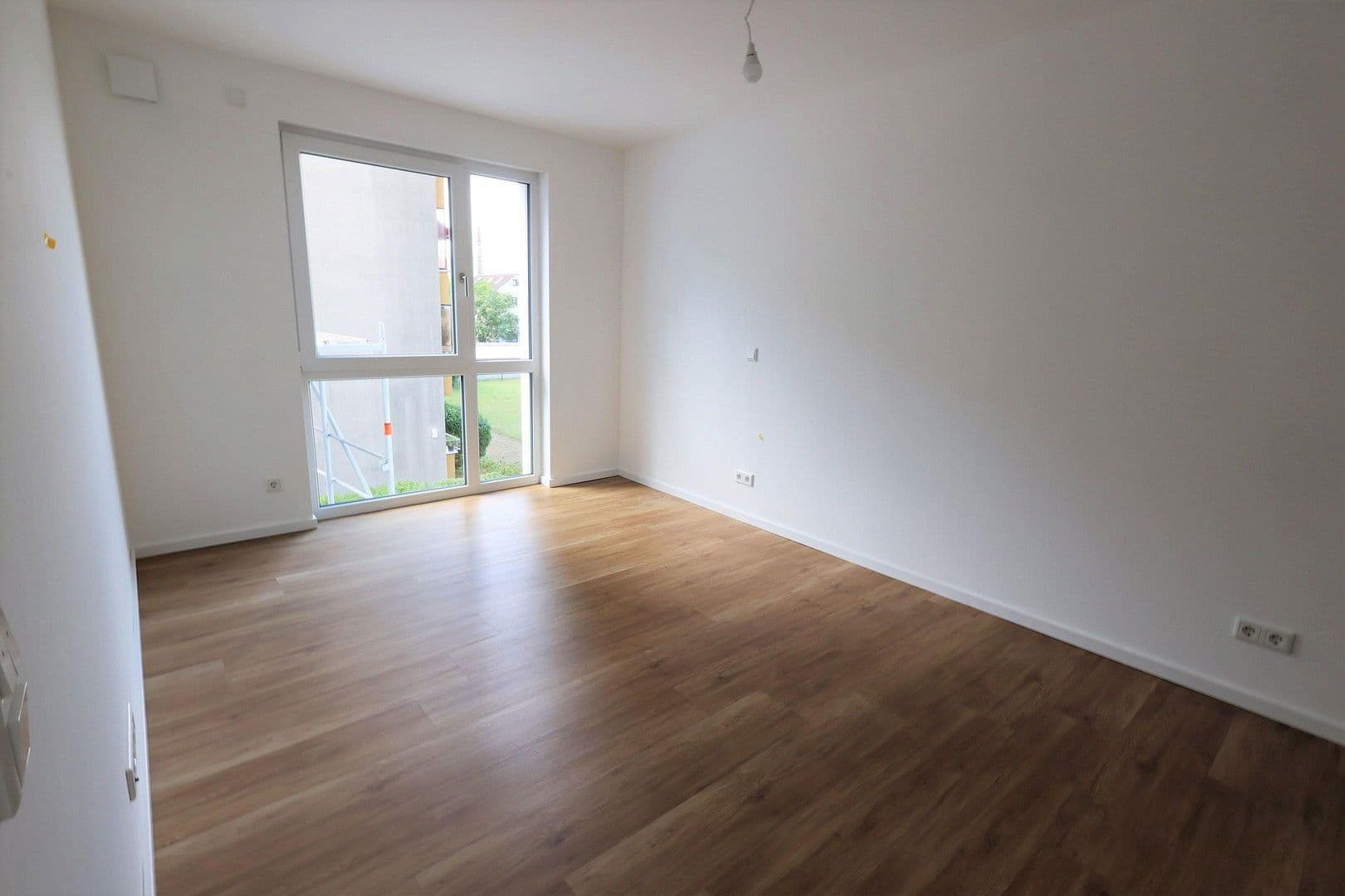 Pronájem bytu 2+1 68 m², Goerdelerstraße 33, Offenbach, Hessen Pronájem bytu 2+1 68 m², Goerdelerstraße 33, Offenbach, Hessen