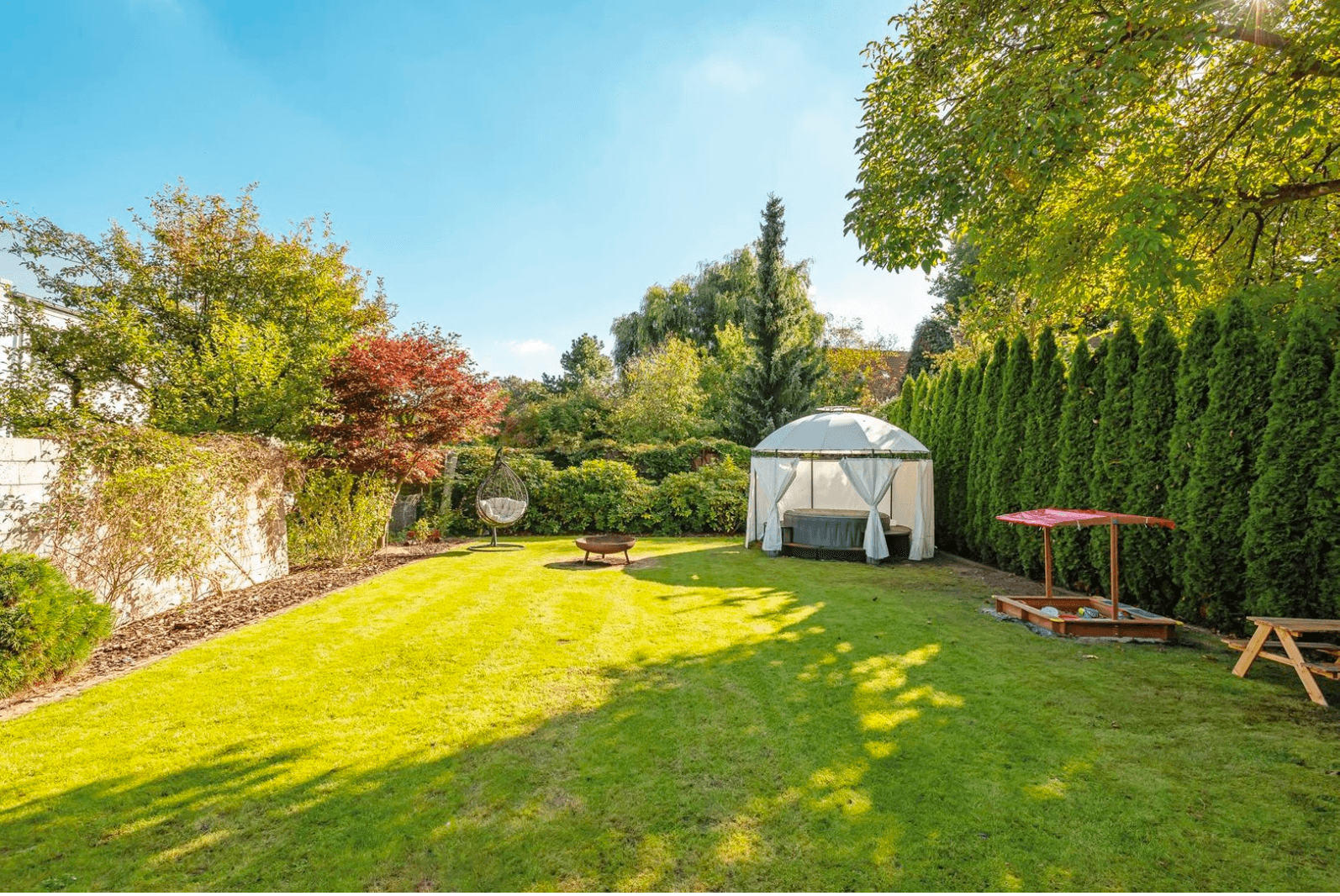 Pronájem domu 136 m², pozemek 483 m², Berlin, Berlín Pronájem domu 136 m², pozemek 483 m², Berlin, Berlín