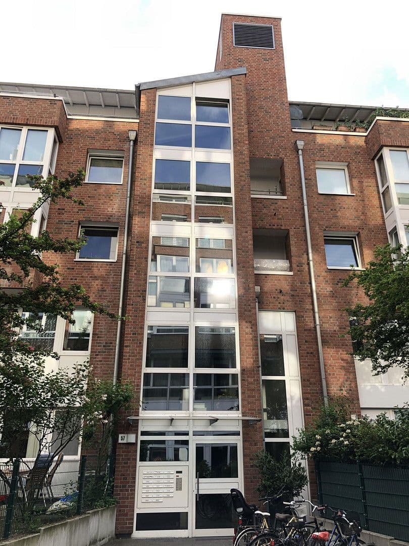 Pronájem bytu 1+1 45 m², Böckingstraße 57, Köln, Severní Porýní-Vestfálsko Pronájem bytu 1+1 45 m², Böckingstraße 57, Köln, Severní Porýní-Vestfálsko