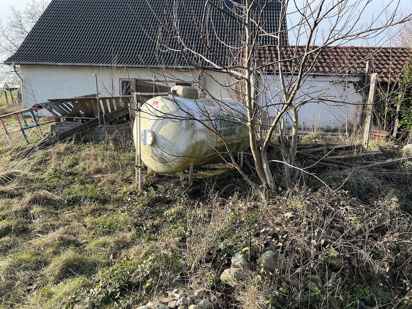 Prodej domu 120 m², pozemek 10.761 m², Meisterstraße 61, Rahden, Severní Porýní-Vestfálsko Prodej domu 120 m², pozemek 10.761 m², Meisterstraße 61, Rahden, Severní Porýní-Vestfálsko