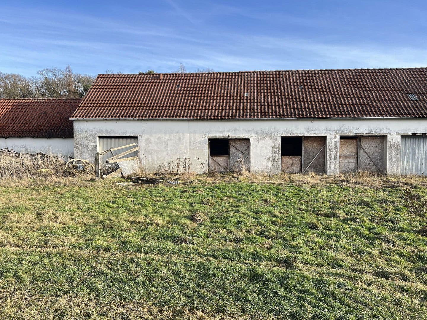 Prodej domu 120 m², pozemek 10.761 m², Meisterstraße 61, Rahden, Severní Porýní-Vestfálsko Prodej domu 120 m², pozemek 10.761 m², Meisterstraße 61, Rahden, Severní Porýní-Vestfálsko