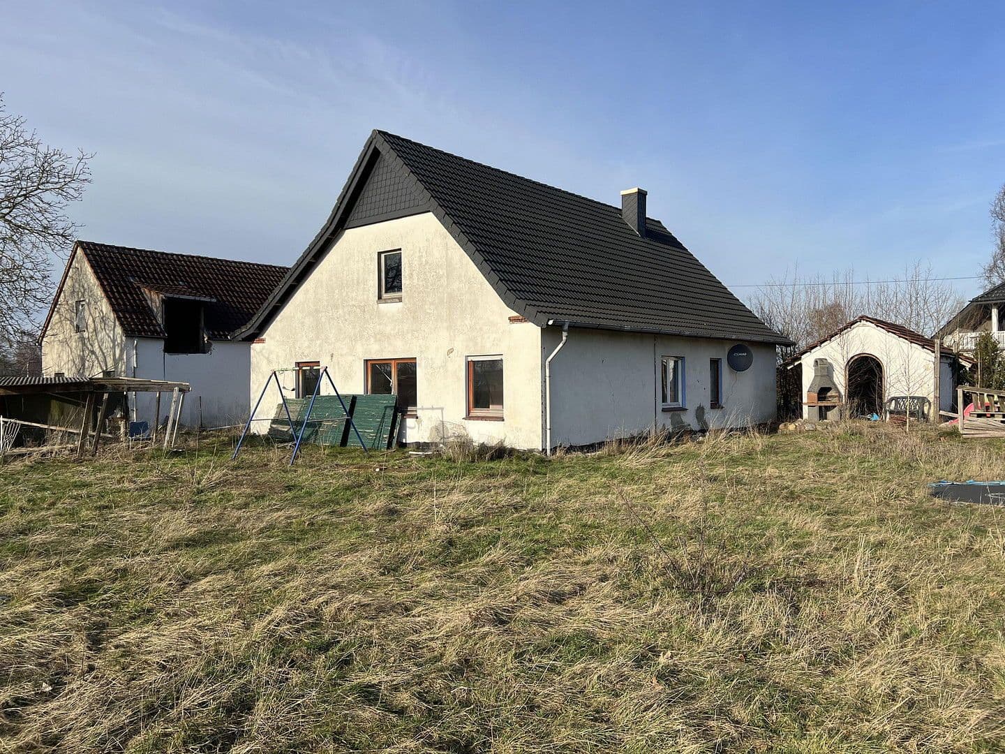 Prodej domu 120 m², pozemek 10.761 m², Meisterstraße 61, Rahden, Severní Porýní-Vestfálsko Prodej domu 120 m², pozemek 10.761 m², Meisterstraße 61, Rahden, Severní Porýní-Vestfálsko