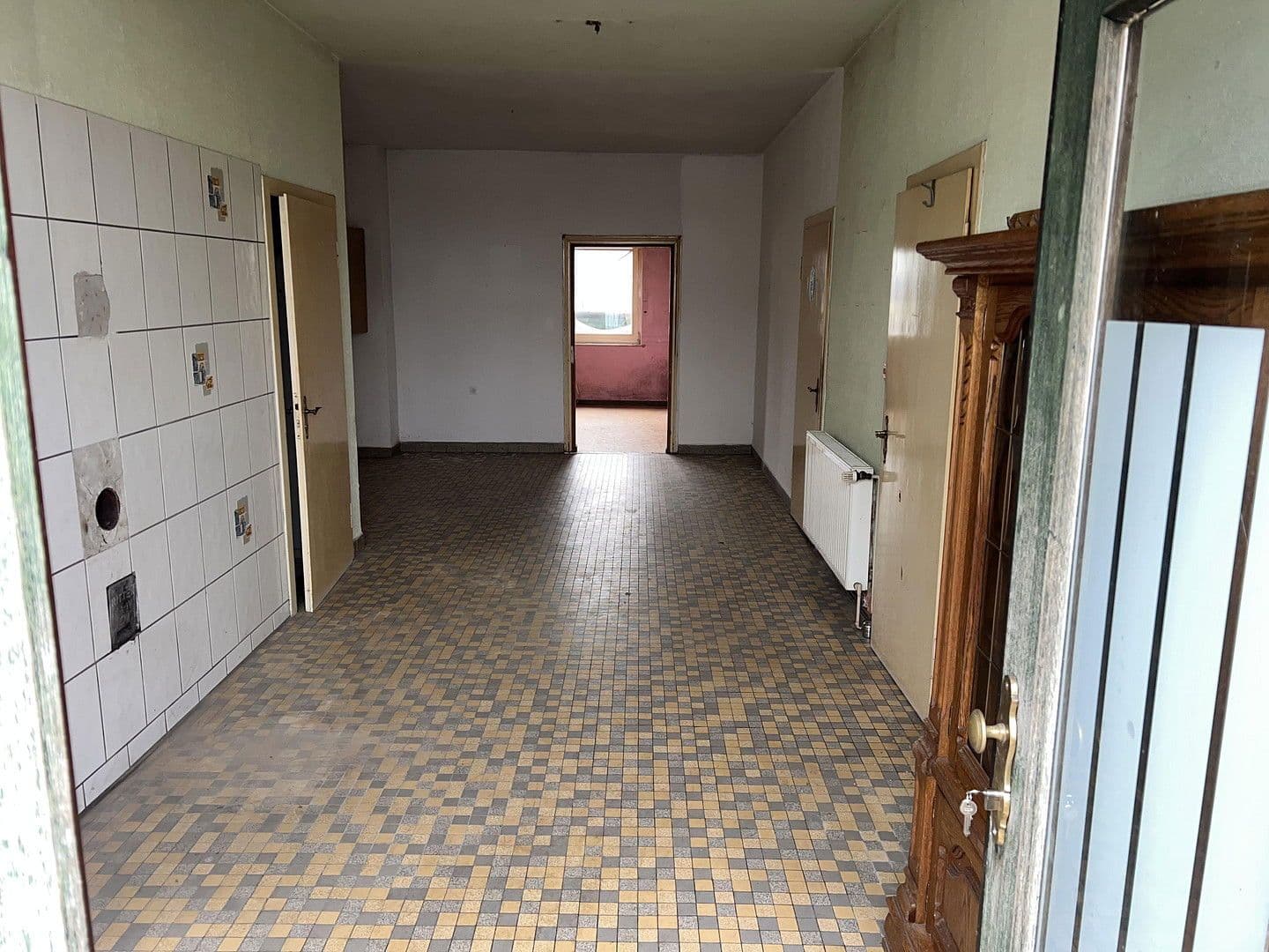 Prodej domu 120 m², pozemek 10.761 m², Meisterstraße 61, Rahden, Severní Porýní-Vestfálsko Prodej domu 120 m², pozemek 10.761 m², Meisterstraße 61, Rahden, Severní Porýní-Vestfálsko