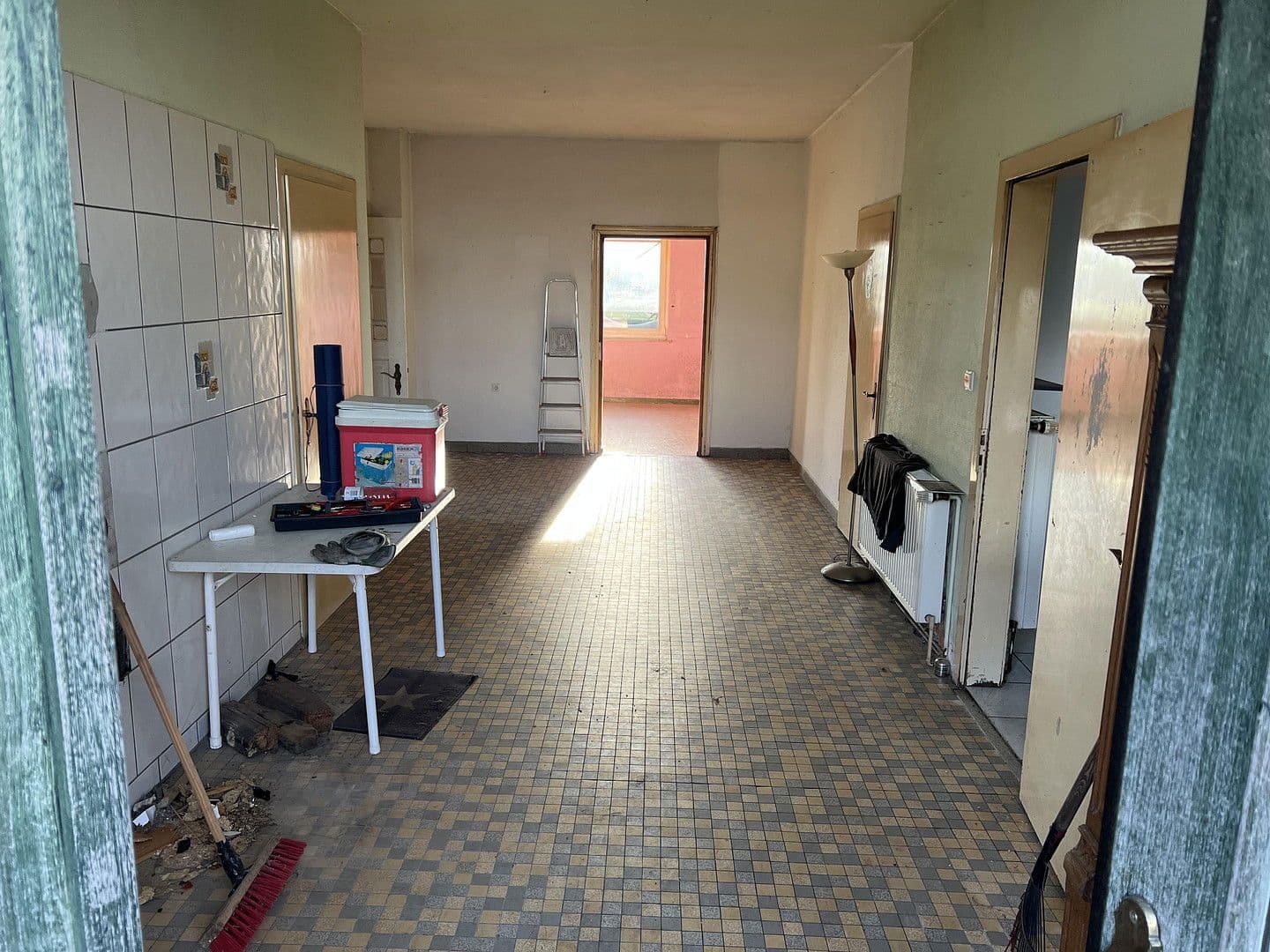 Prodej domu 120 m², pozemek 10.761 m², Meisterstraße 61, Rahden, Severní Porýní-Vestfálsko Prodej domu 120 m², pozemek 10.761 m², Meisterstraße 61, Rahden, Severní Porýní-Vestfálsko