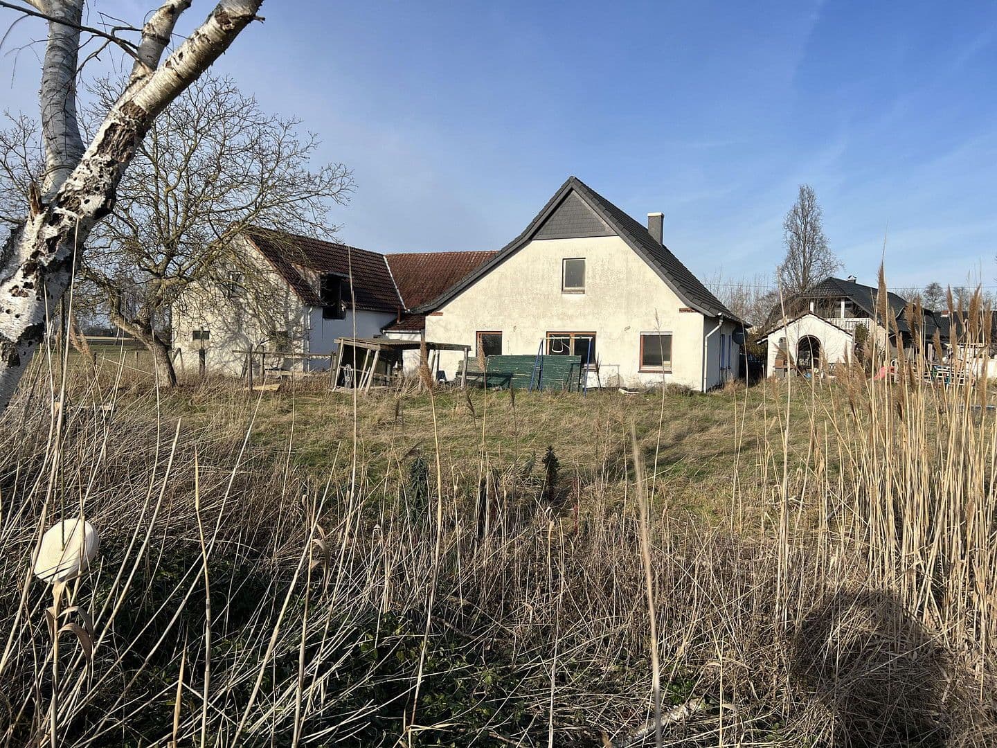 Prodej domu 120 m², pozemek 10.761 m², Meisterstraße 61, Rahden, Severní Porýní-Vestfálsko Prodej domu 120 m², pozemek 10.761 m², Meisterstraße 61, Rahden, Severní Porýní-Vestfálsko